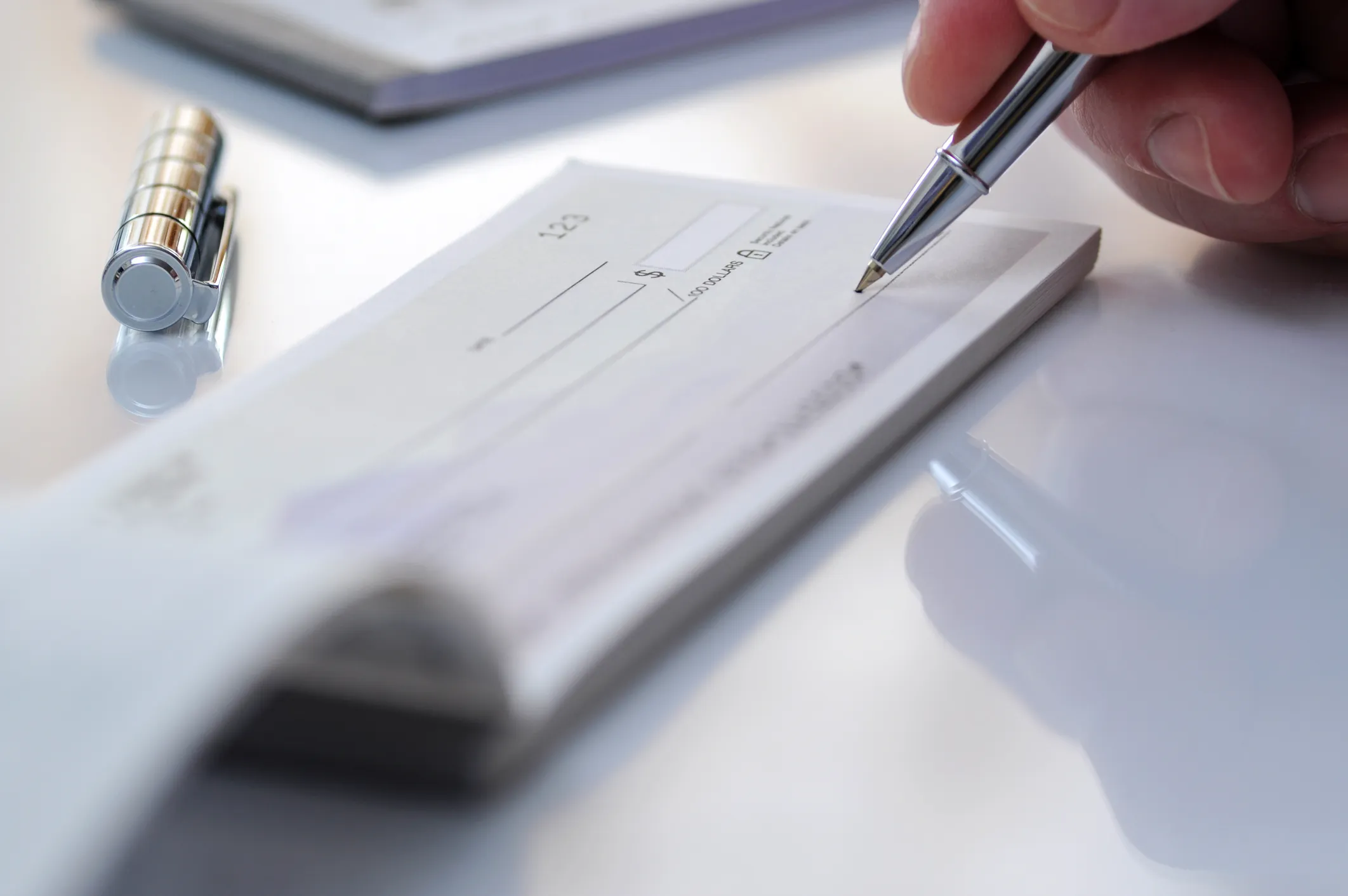 6 Best Checkbook Wallets