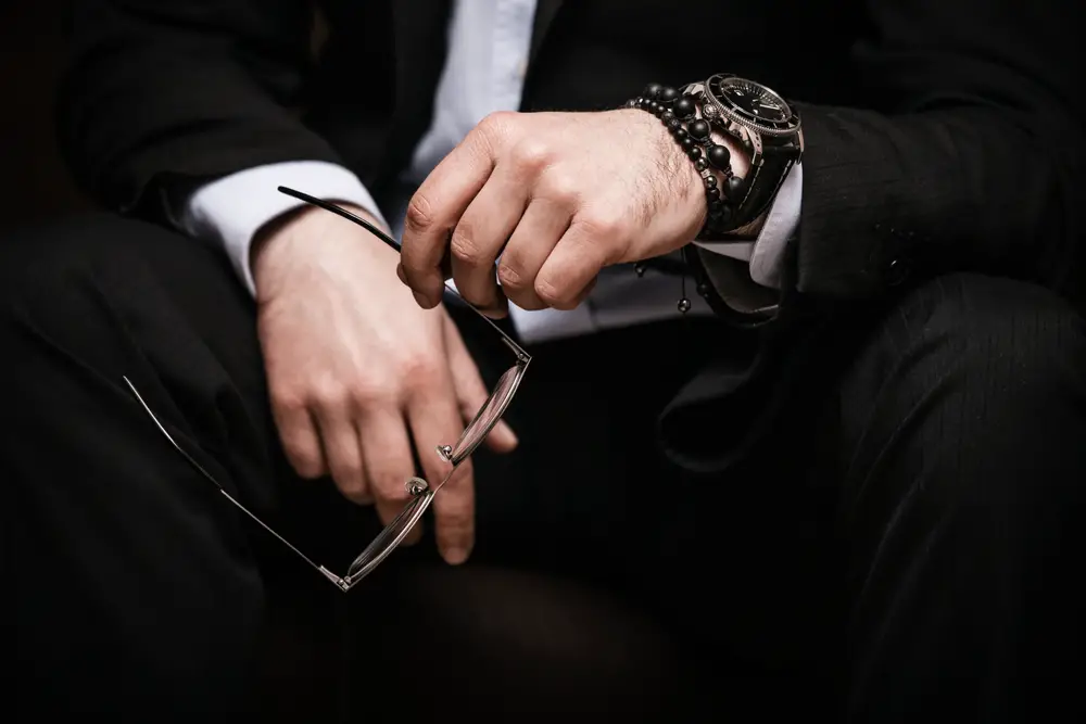 Article: men's accessories, the ultimate guide