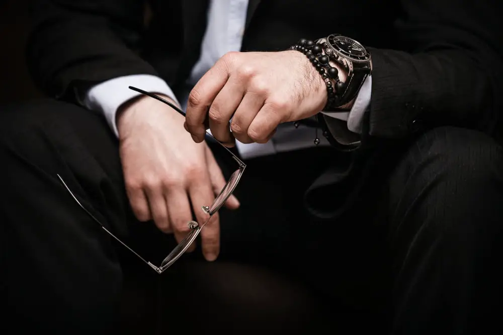 Article: men's accessories, the ultimate guide